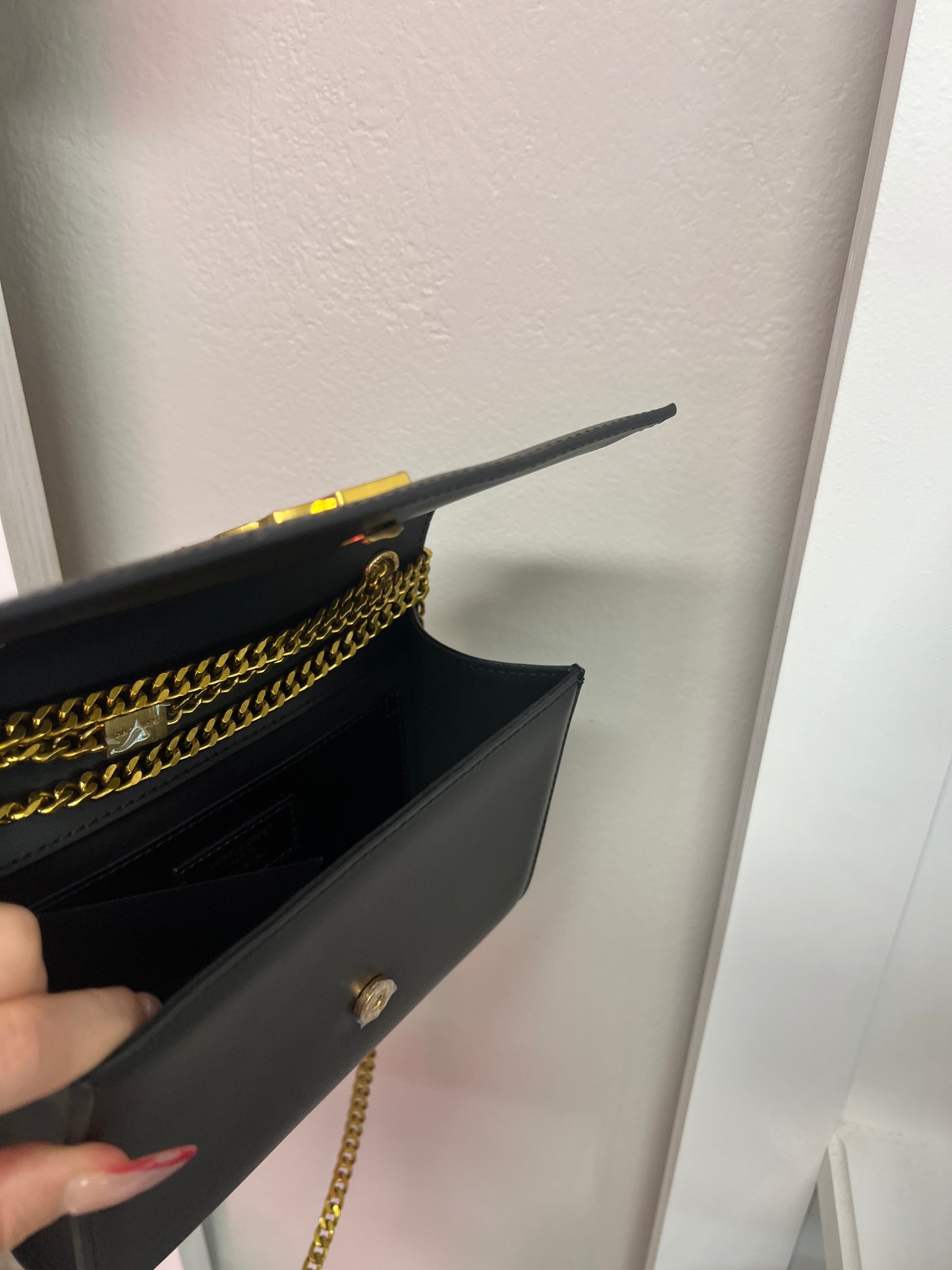 Crossbody purse