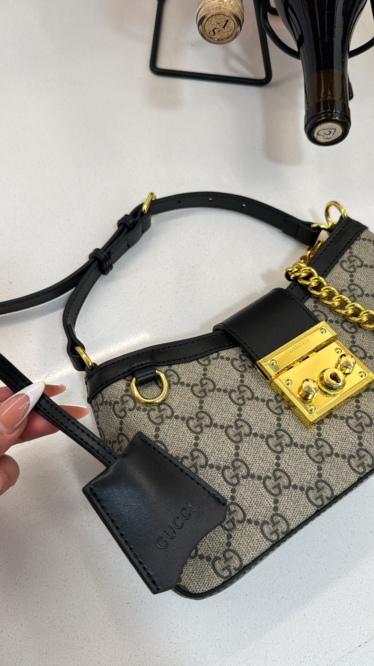 Handbag