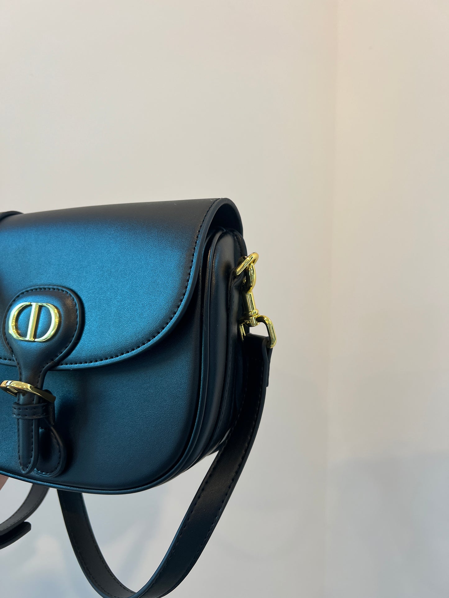 Crossbody purse