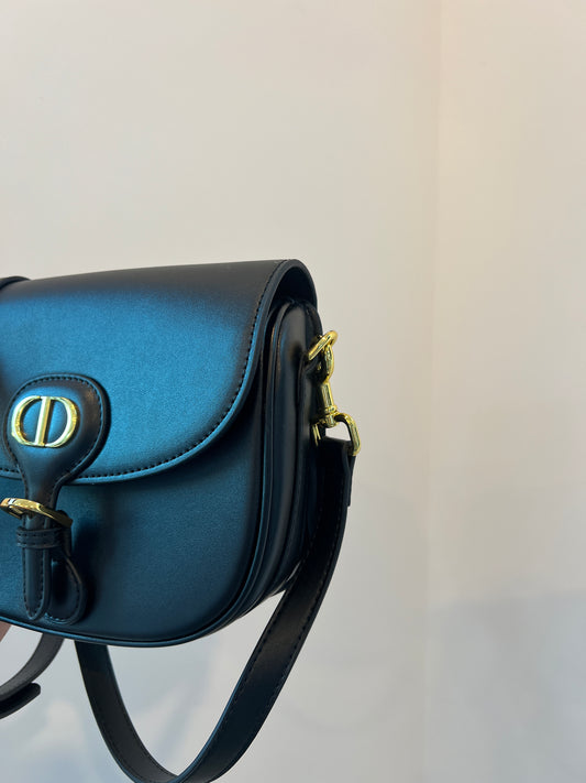 Crossbody purse