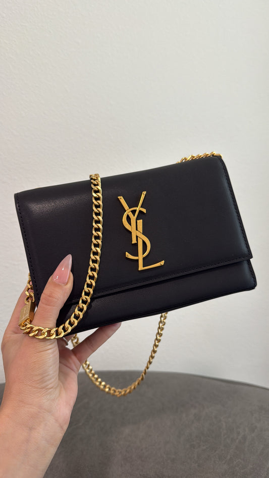 Crossbody purse