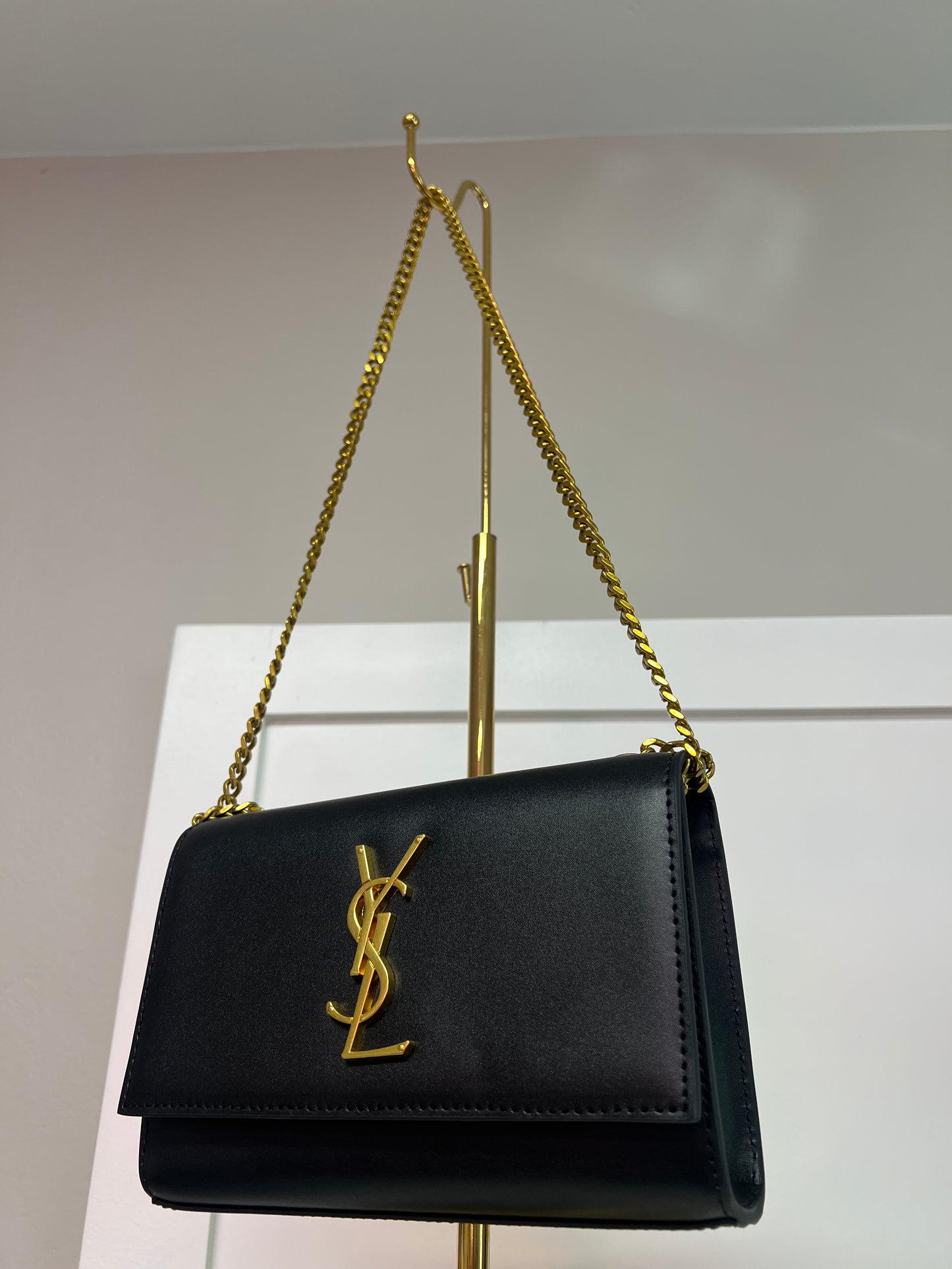 Crossbody purse