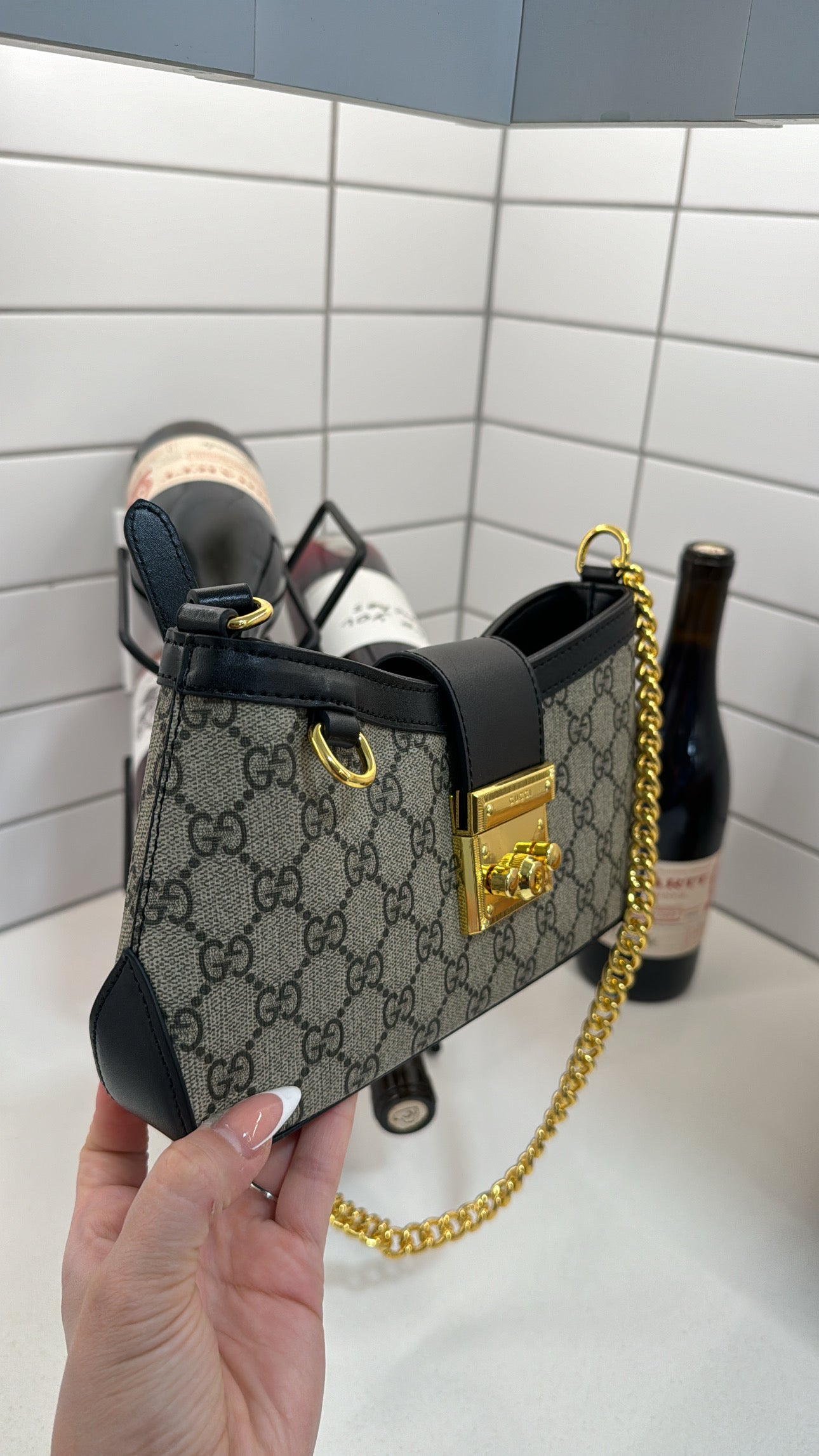 Handbag