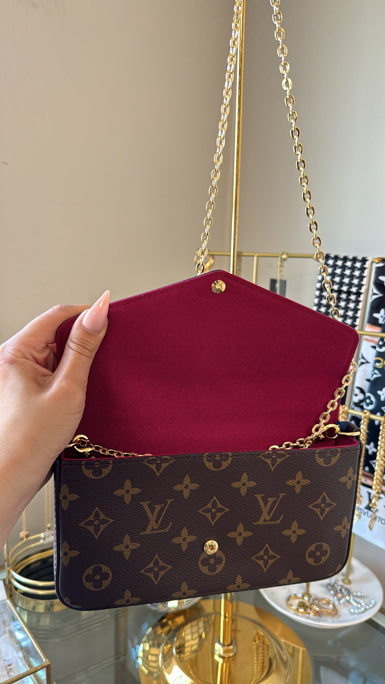 Crossbody purse