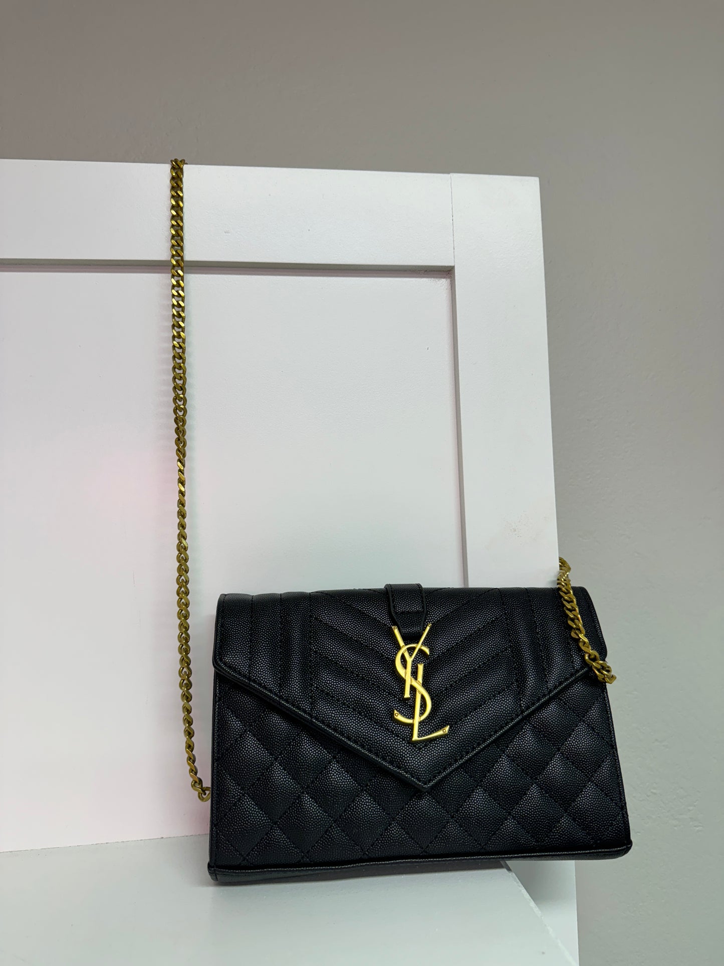Crossbody purse