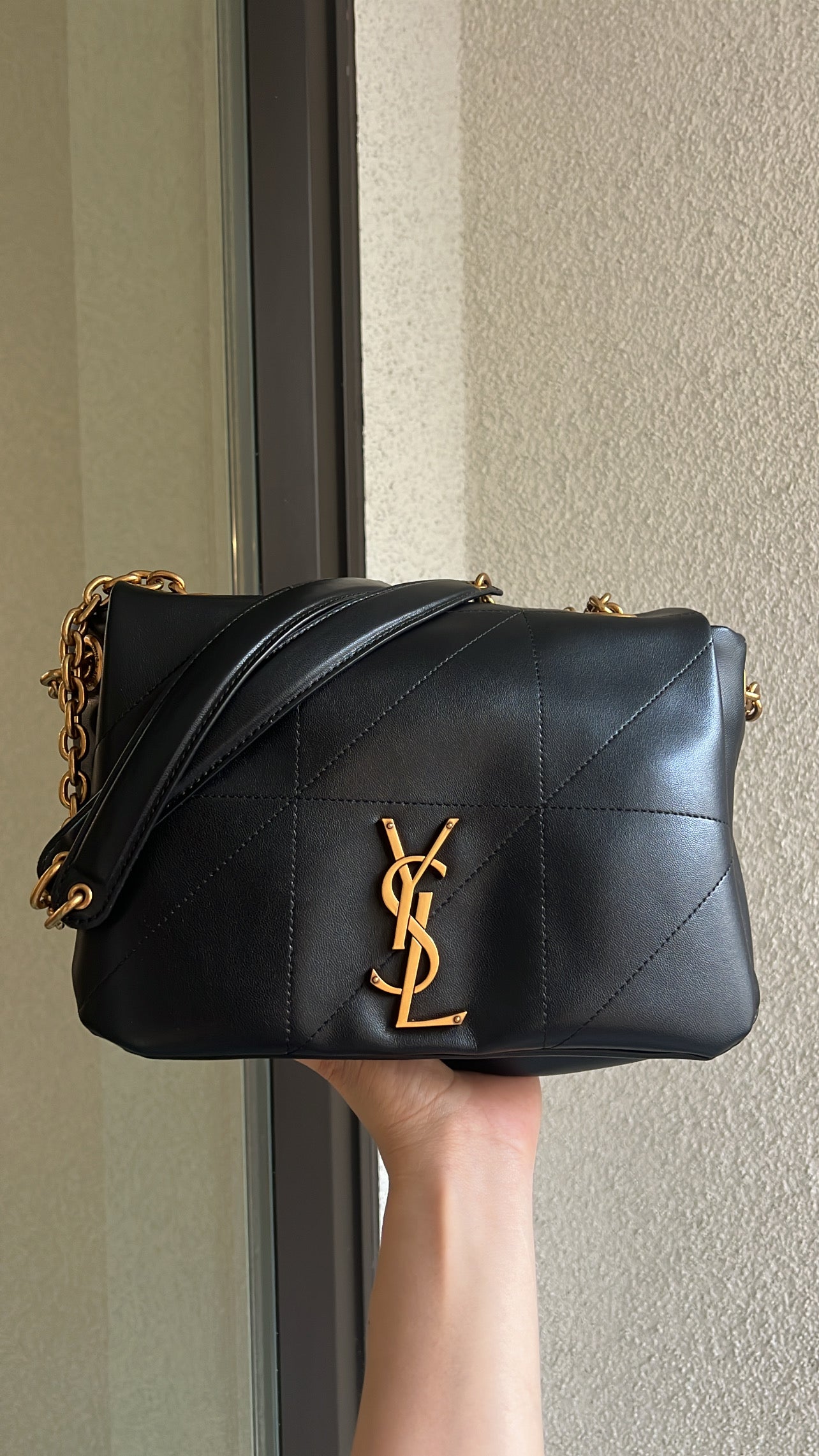 Shoulder bag