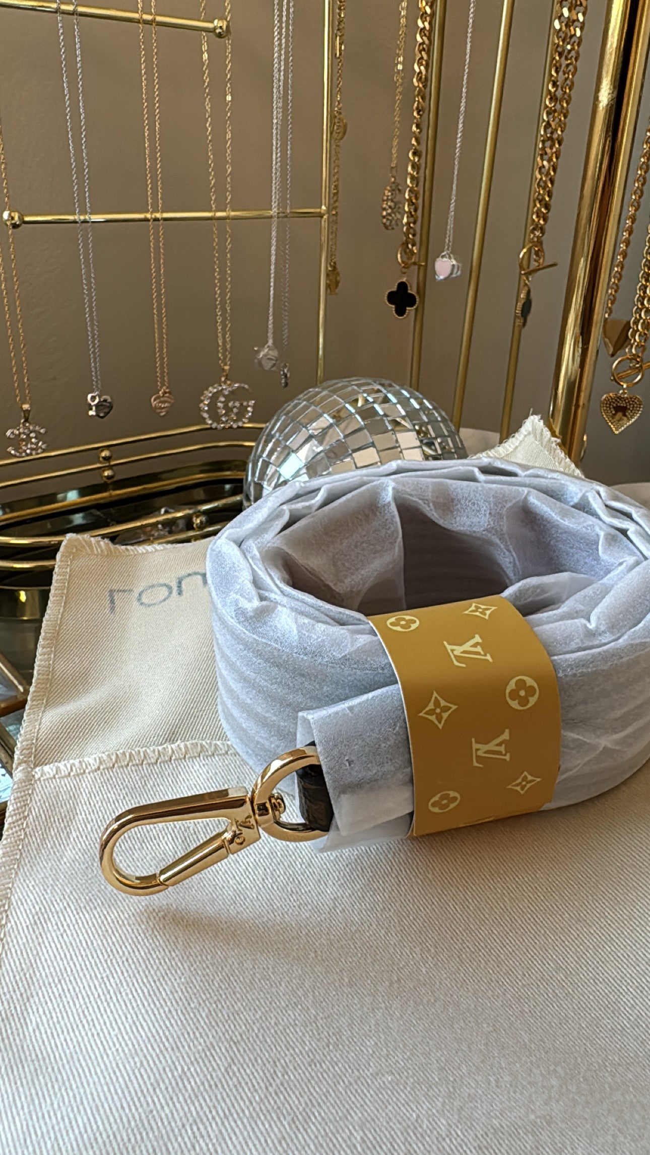 Crossbody purse