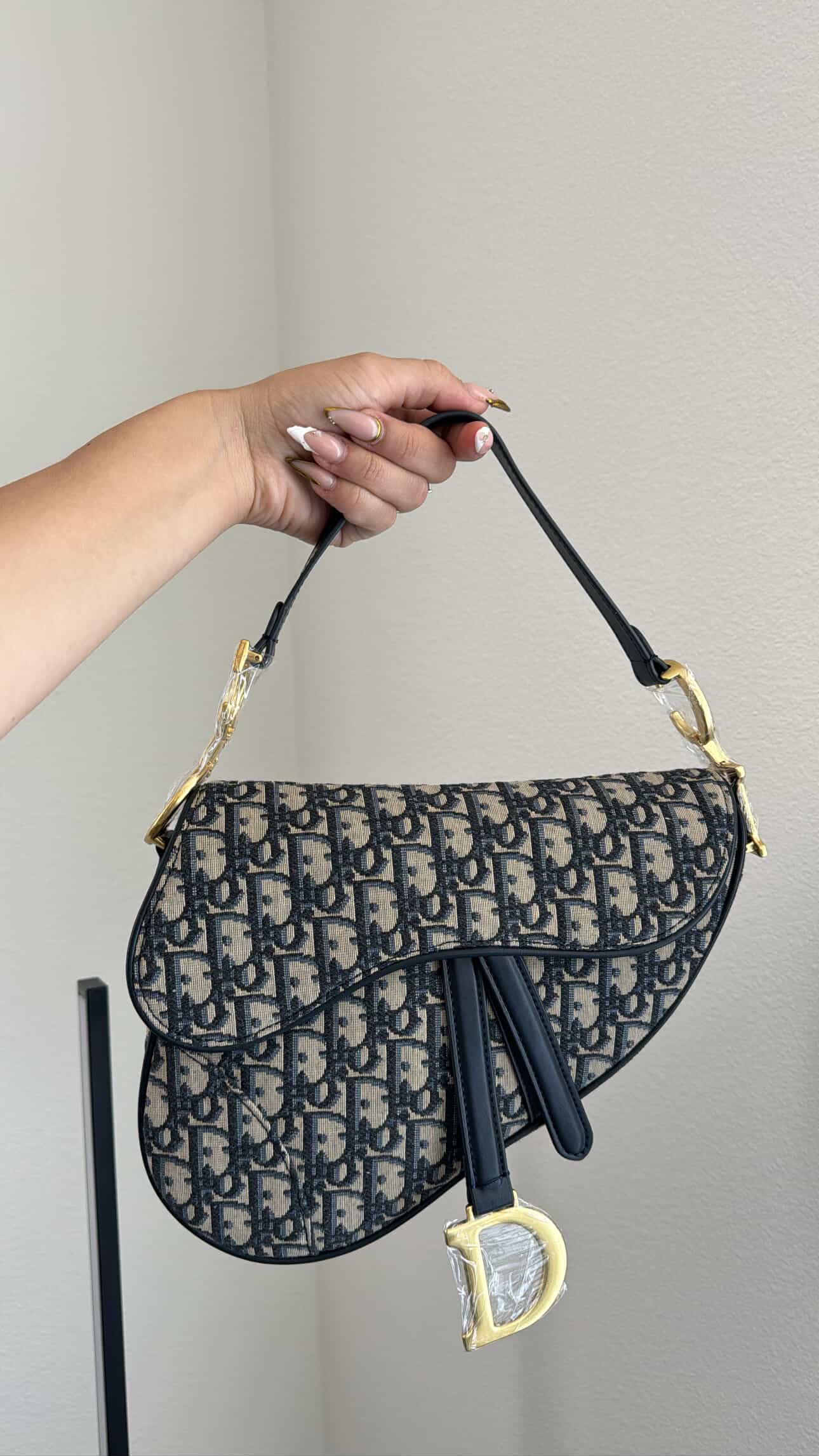Handbag