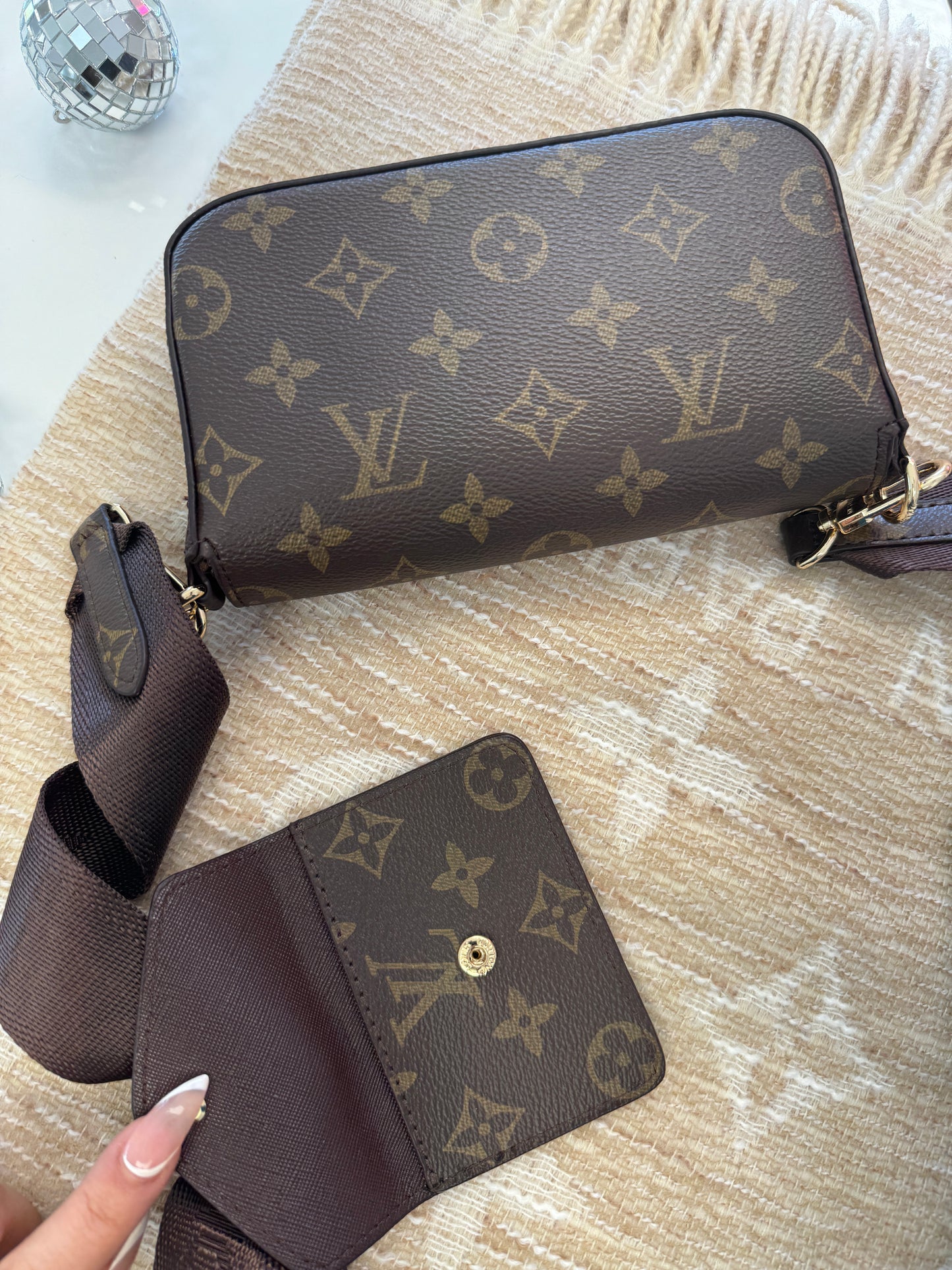 Mini crossbody