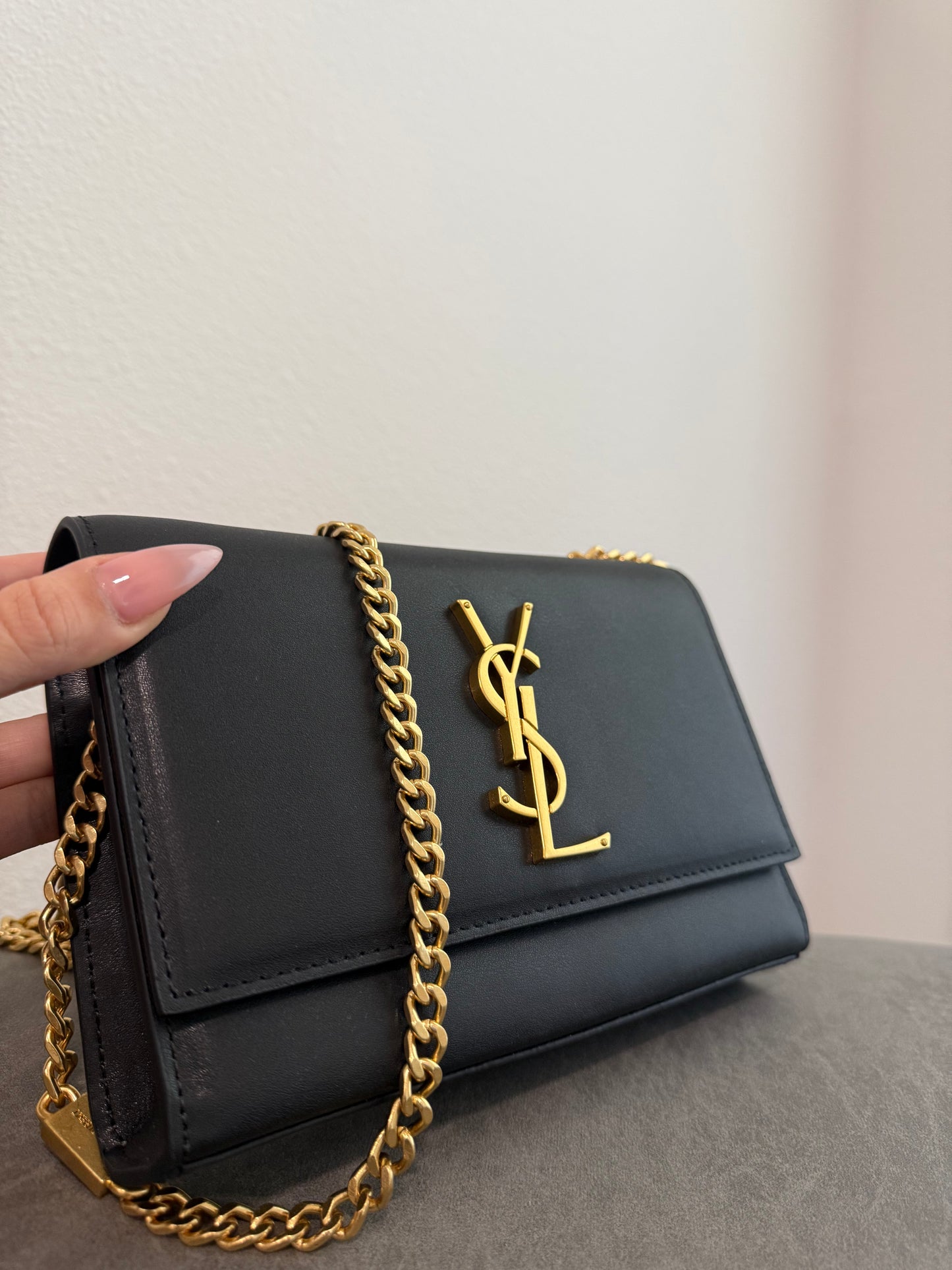 Crossbody purse
