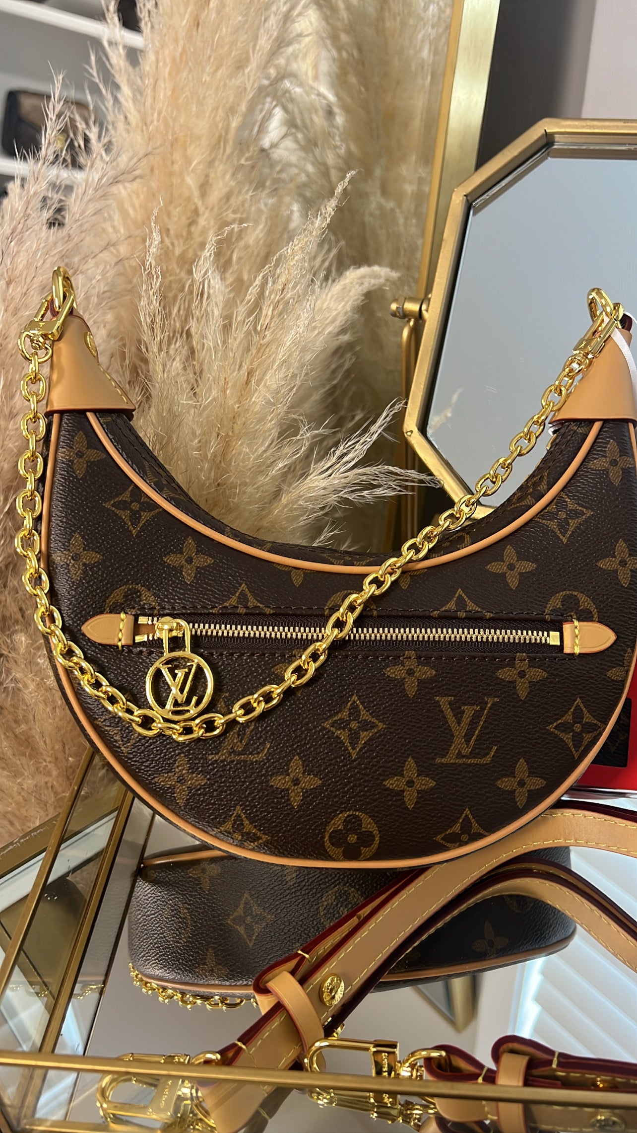 Crossbody purse